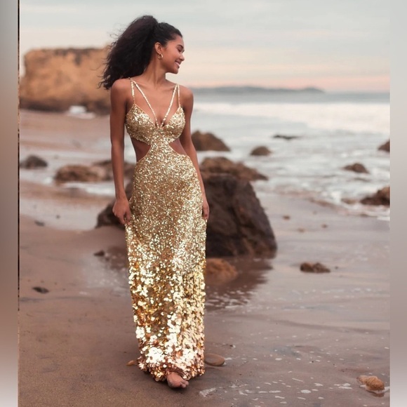 Mac Duggal Thin Strap Cut Out Gown With Ombre Sequins size 10 Sold out size! - Picture 2 of 15